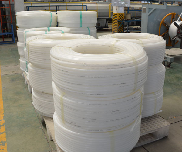 家用地暖管子一般間距多少？