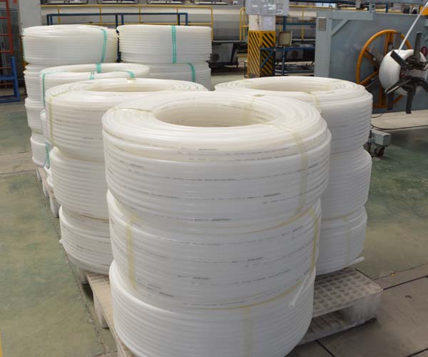 鋪地暖用什么管子好？